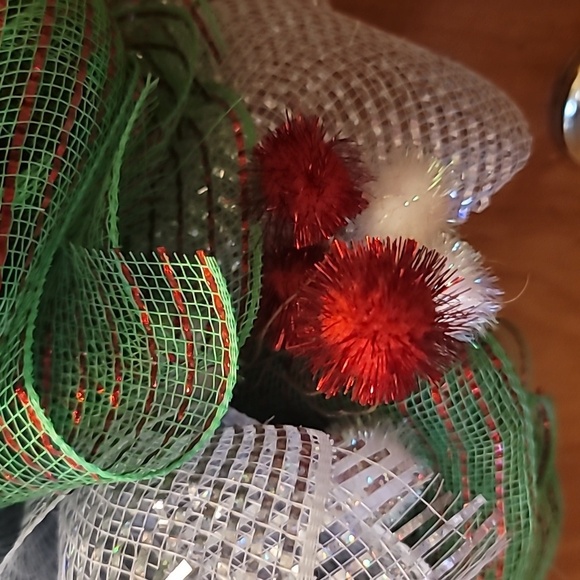 Handmade The Elf Made Me Do It Christmas Wreath - Picture 4 of 5